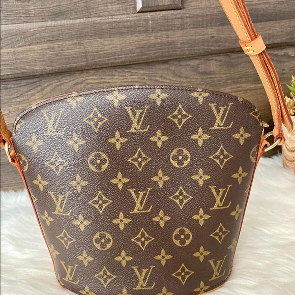 Drouot Crossbody/Shoulder bag
Date code: VI0091
Made in France 🇫🇷 - Picture 4 of 16